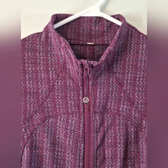 Lululemon Define Jacket - Picture 3 of 6